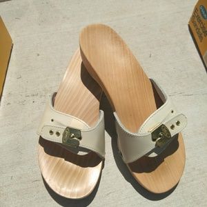 🚨🚨 SOLD 🚨🚨Dr Scholl's exercise sandal